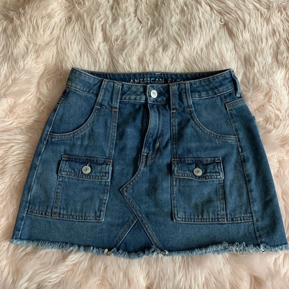 American Eagle jean skirt with pockets - Picture 4 of 8